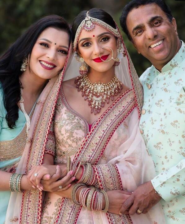 Pastel Pink And White Jadtar Stones Mathapatti
