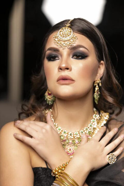 Stone Studded Maang Tikka