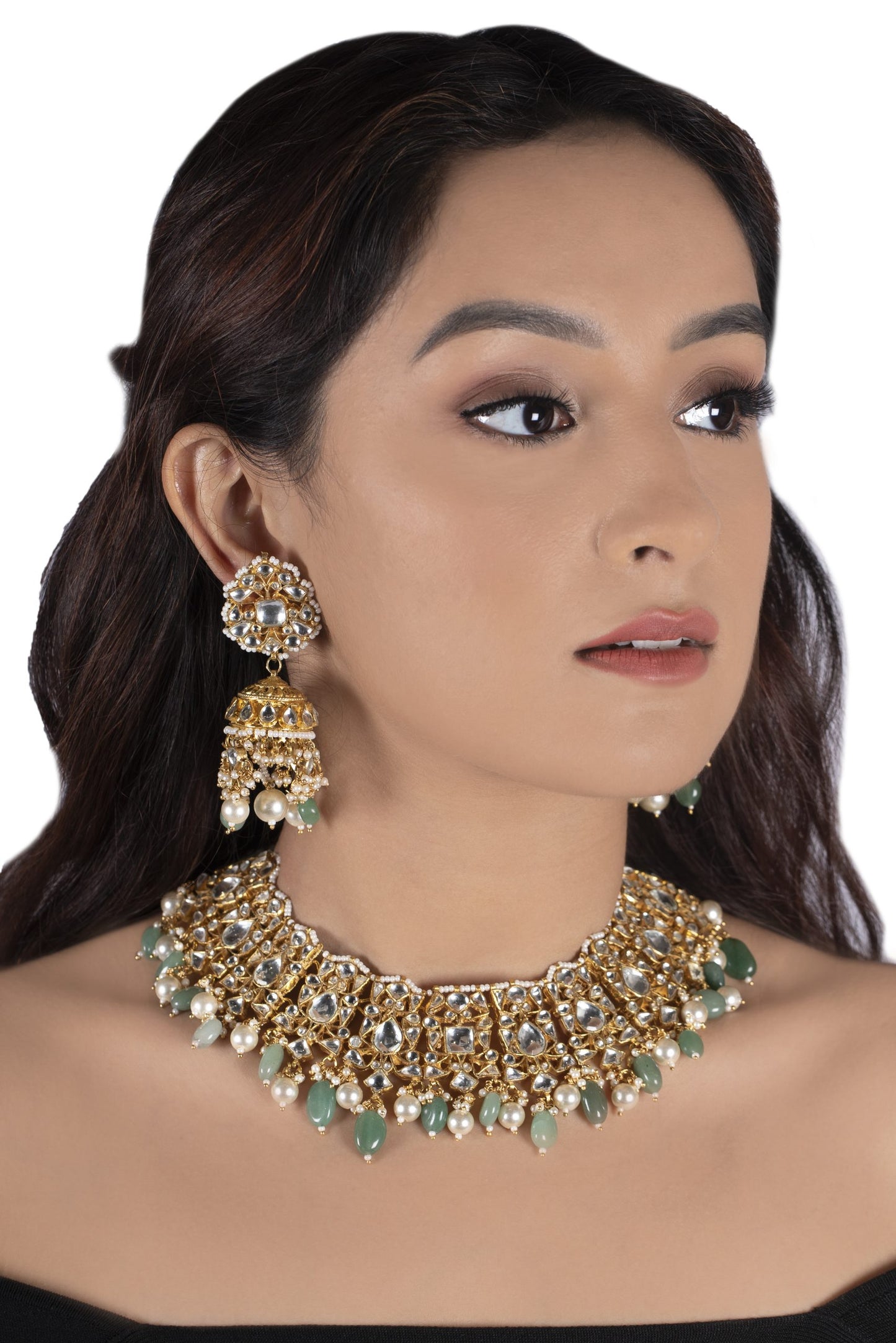 WHITE STONE NECKLACE SET WITH PEARL AND SEA GREEN BEADS
