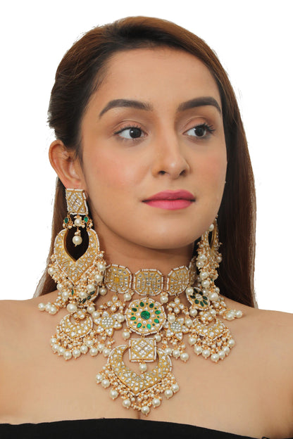 BRIDAL NECKLACE SET IN WHITE AND GREEN