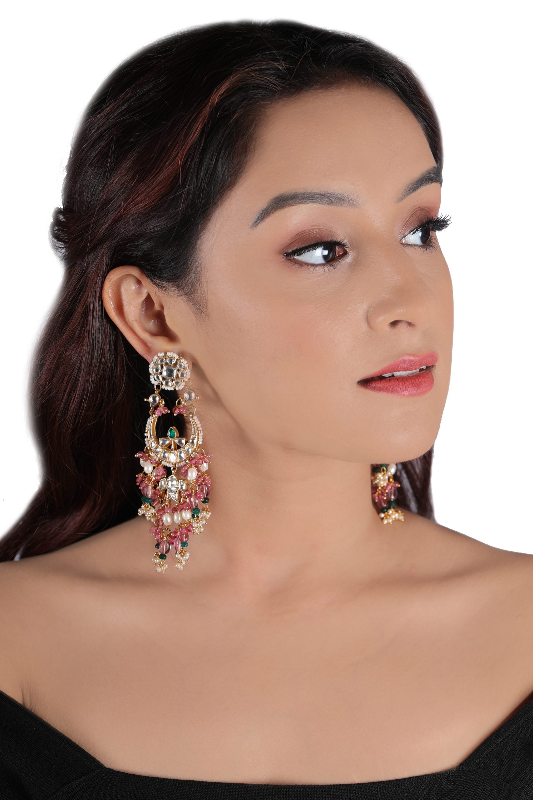 WHITE STONE NACKLACE SET WITH LIGHT PINK BEADS AND WHITE PEARL