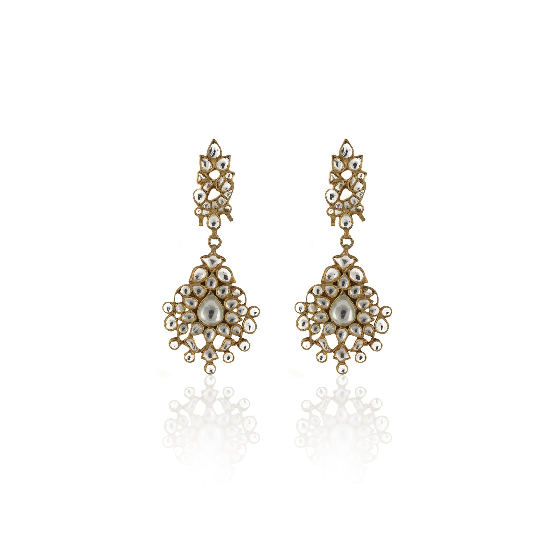 WHITE JADTAR STONE EARRINGS