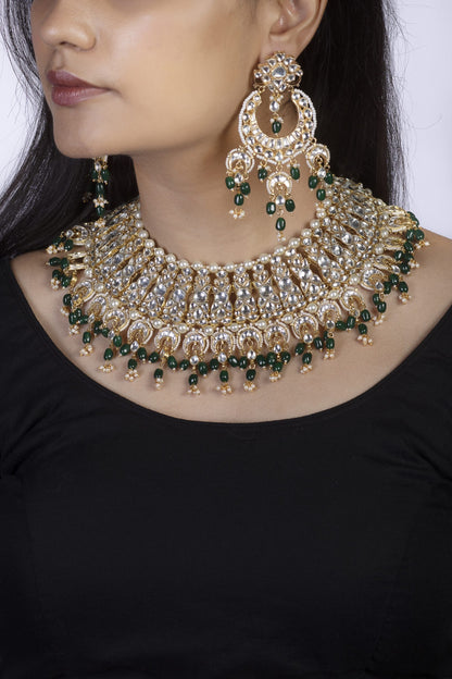 GOLD PLATED GREEN COLOR HEAVY BRIDAL NECKLACE SET