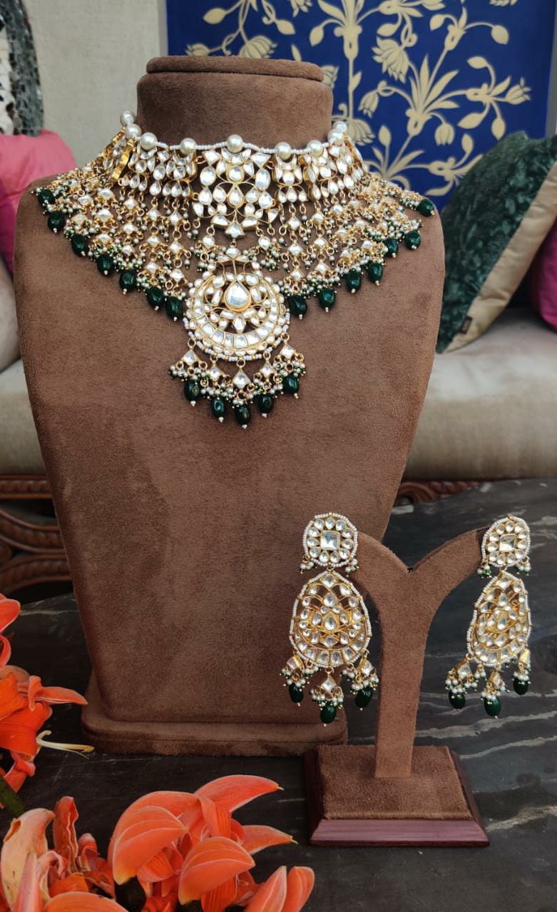 WHITE STONE HEAVY NECKLACE SET WITH GREEN BEADS