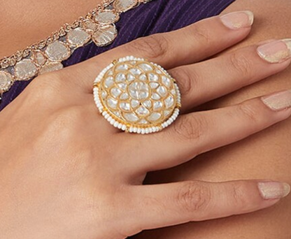 WHITE JADTAR RING 