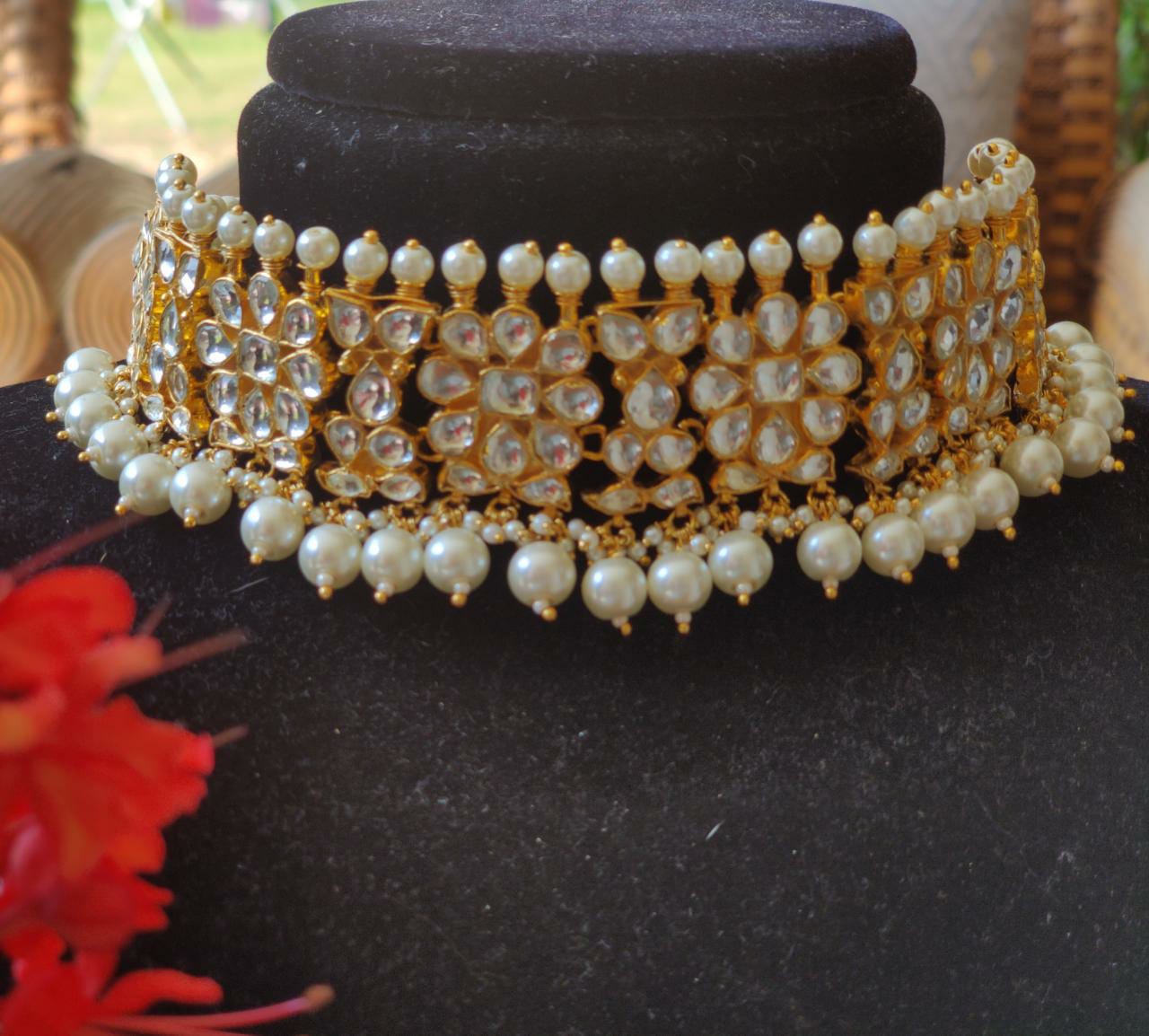 WHITE JADTAR STONE  CHOKER SET IN PEARL WITH JHUMKI