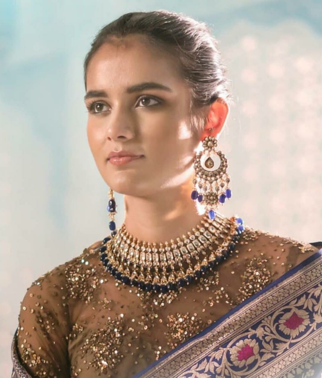 Blue & White jadtar studded Necklace