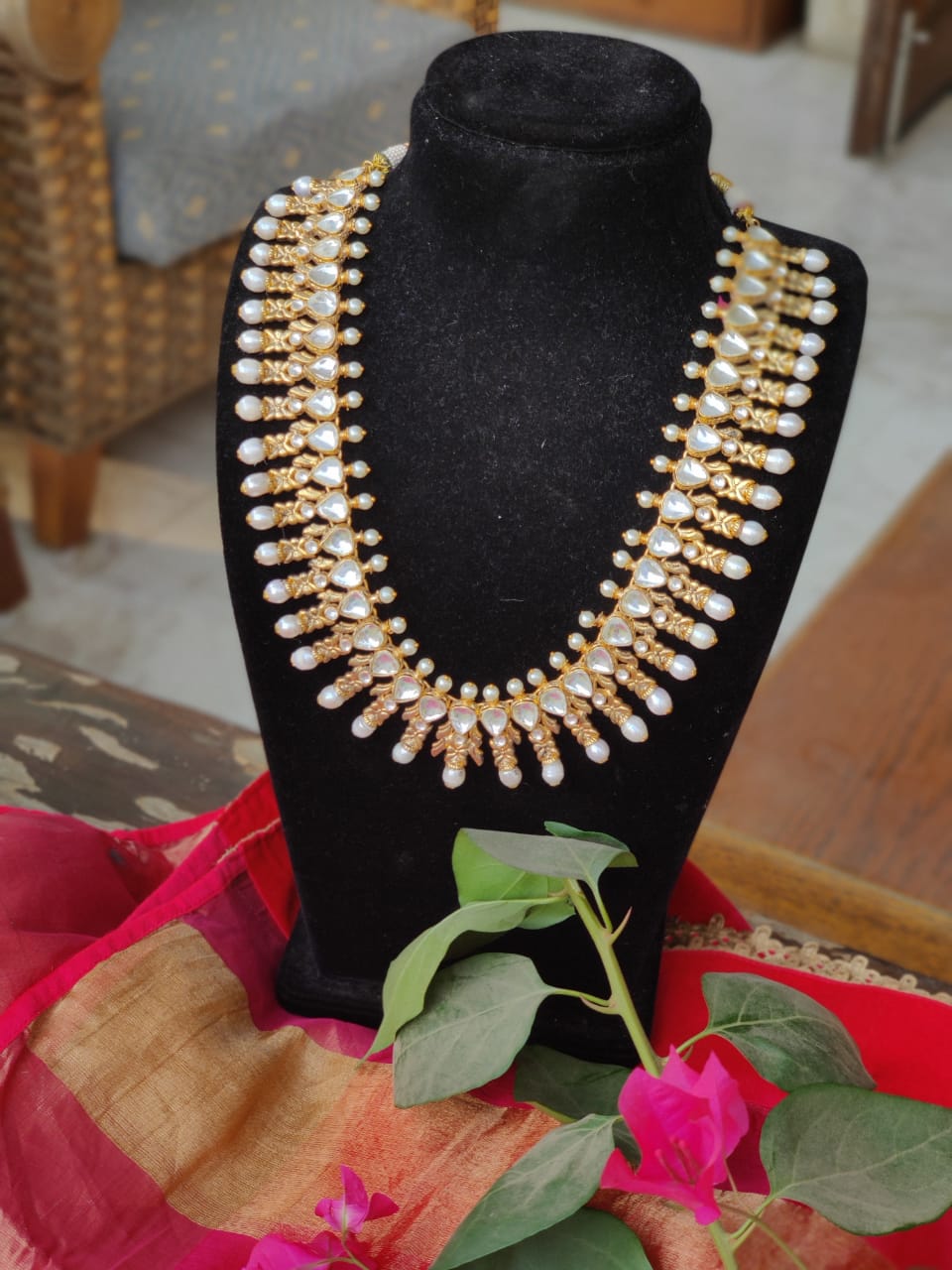 LONG NECKLACE JADTAR STONE WITH PEARL