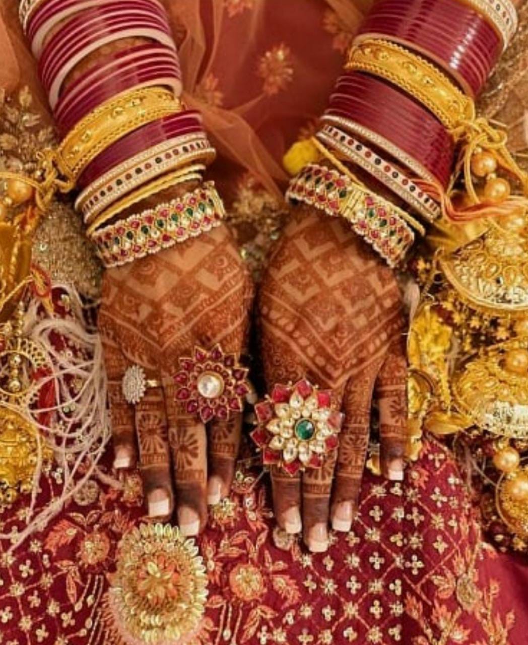 Floral Shapped kundan ring